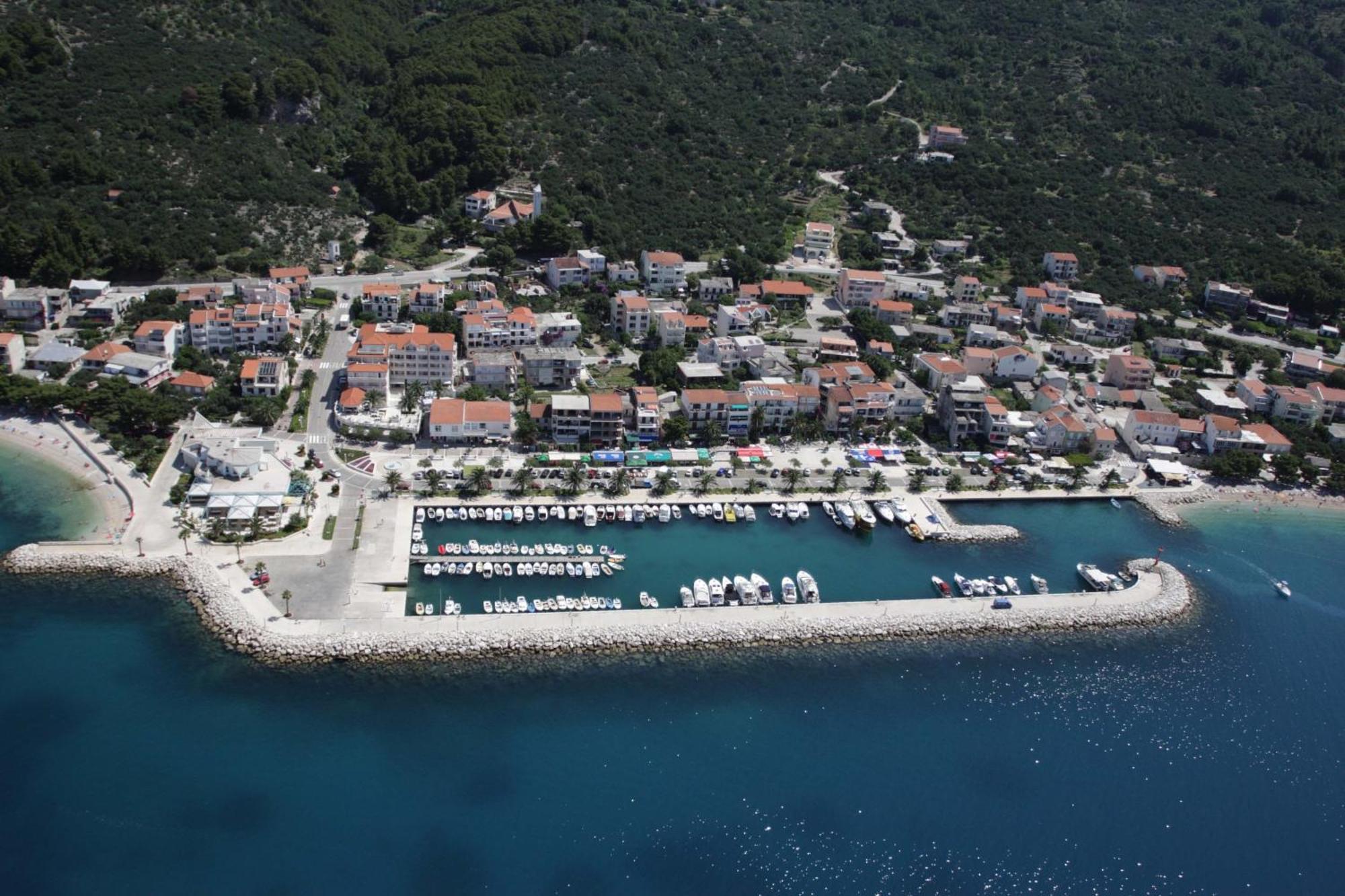 Hotel Laurentum Tucepi Exterior photo